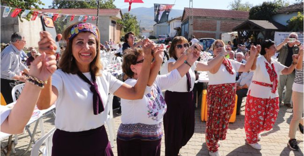 Türkiye ve Yunanistan'daki mübadil torunları Tekirdağ'da aynı sofrada buluştu